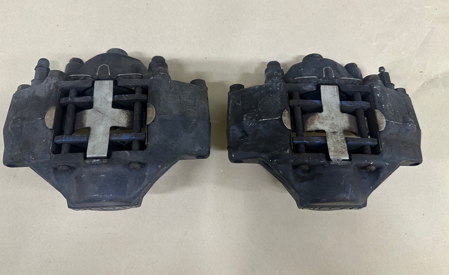 R33 GTS-T Skyline Rear Brake Calipers (not rebuilt)