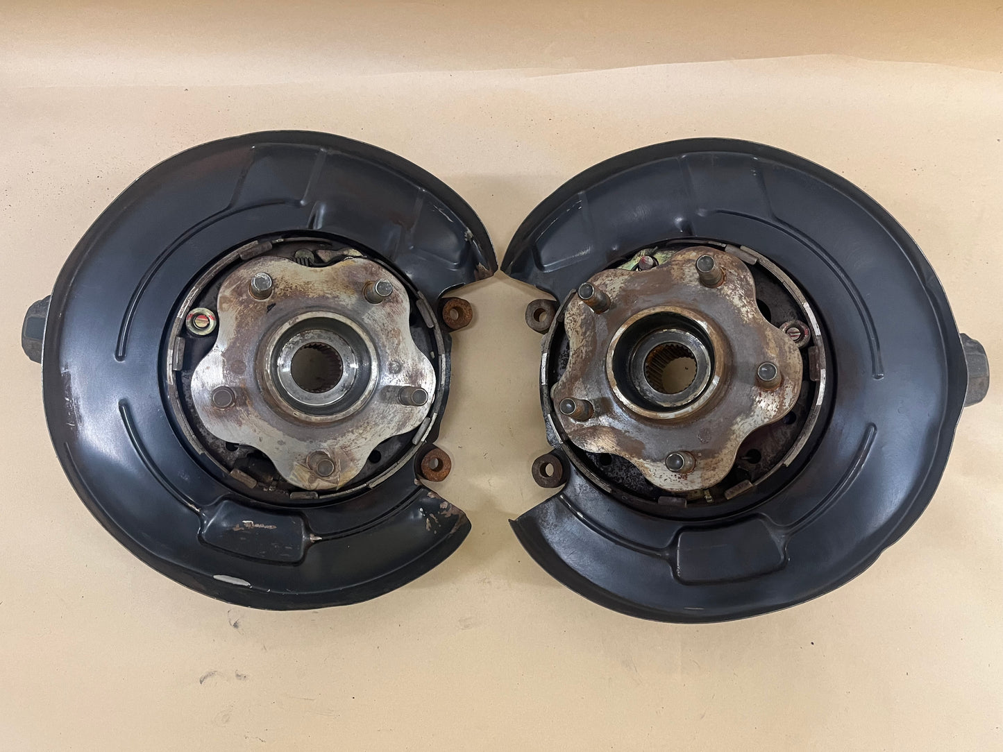 S14 & S15 Rear Knuckle with Hand Brake assembly & Hubs