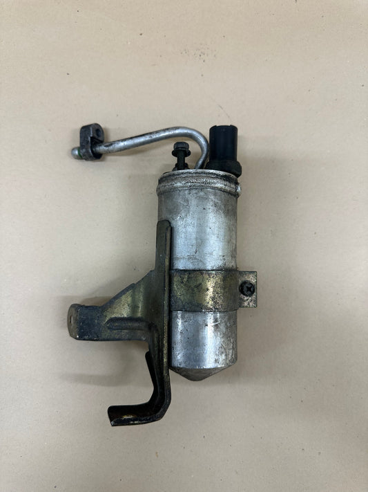 S15 Receiver Drier With Bracket